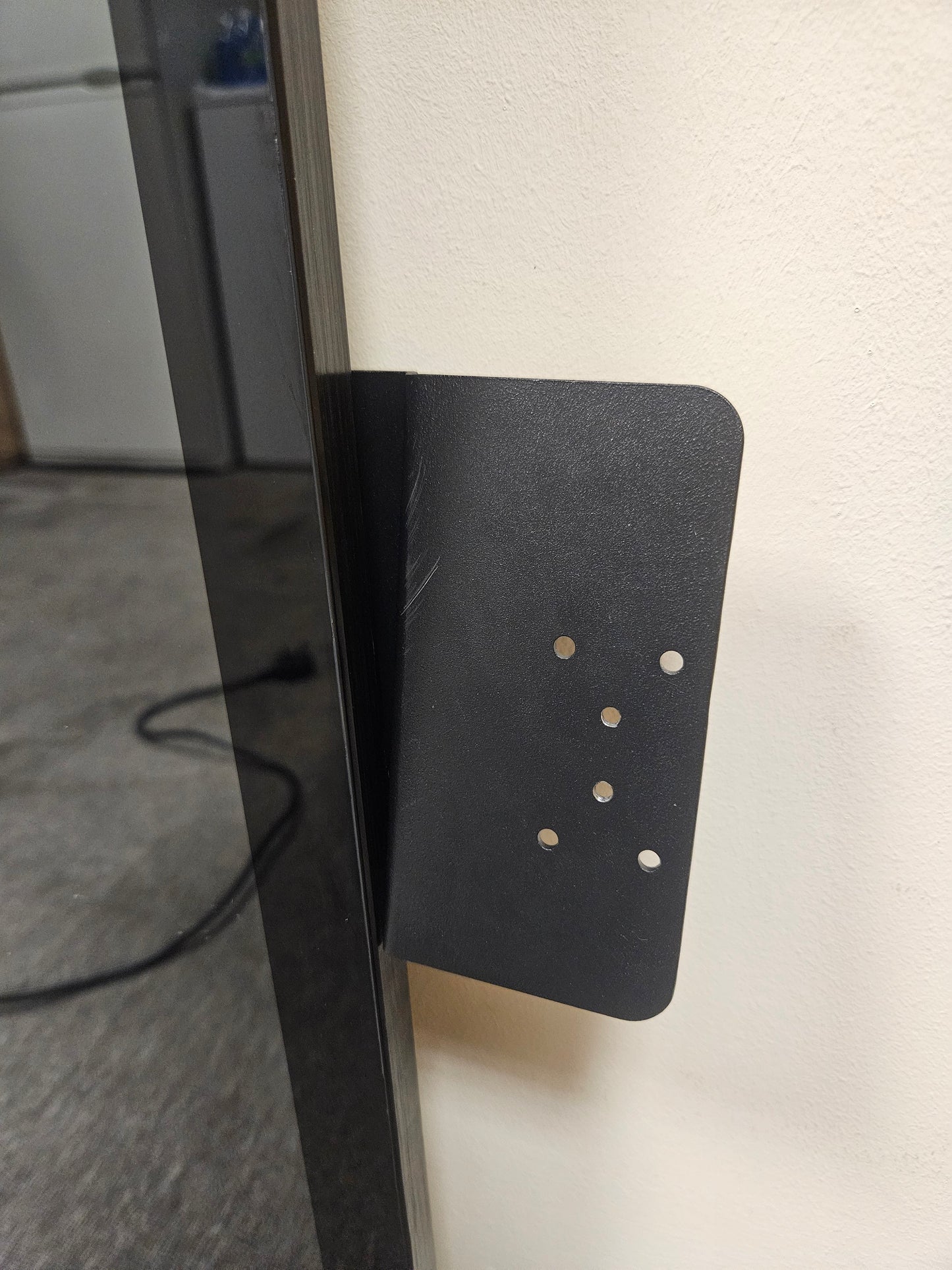 Kiosk Lite Bracket + PocketPay Key Holder